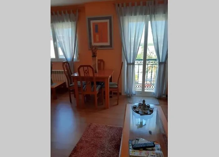 Apartamento En El Centro De Carballo